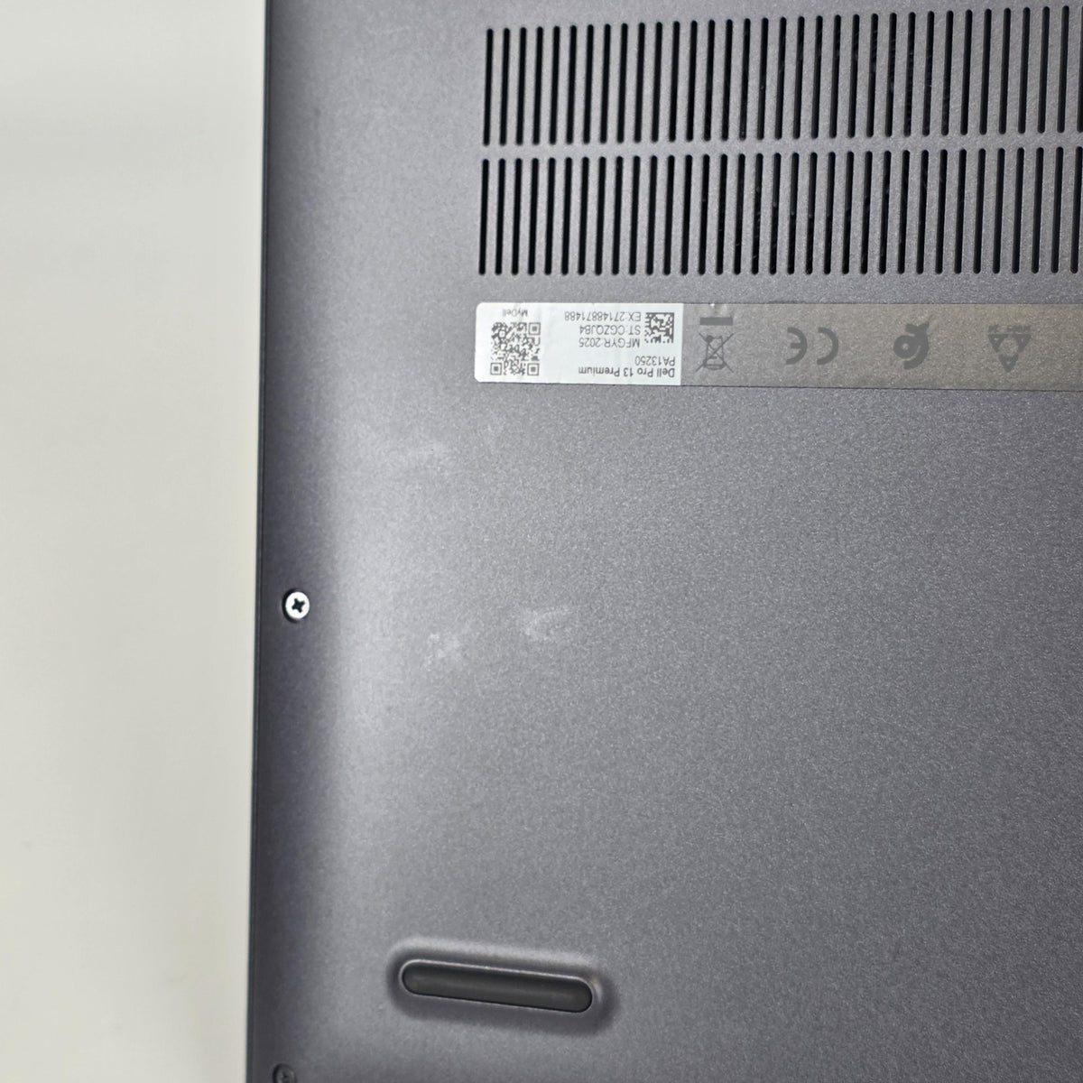 Dell Pro 13 Premium PA13250 Black 2.2 GHz Intel Core Ultra 7 Series 2 32GB RAM 512GB Solid State Drive