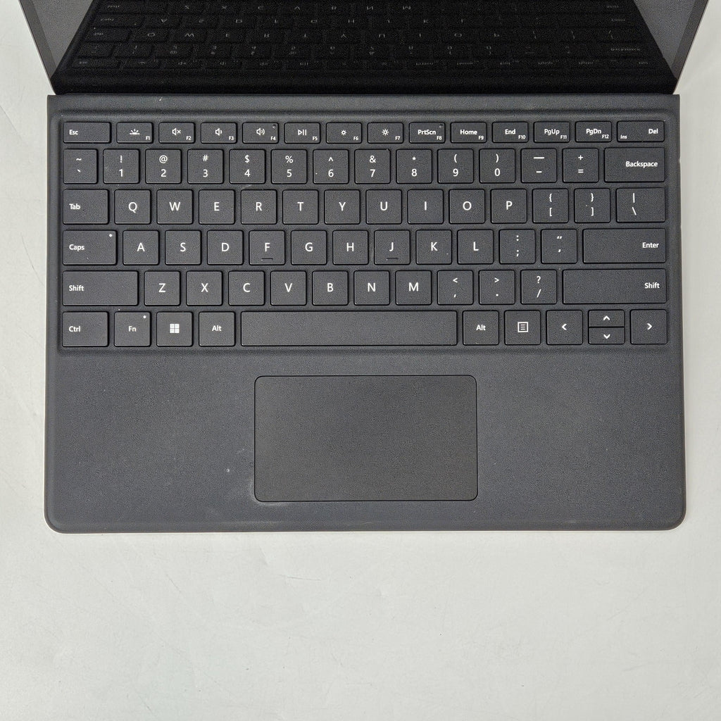 Surface Pro 9 13 Graphite WiFi 2.6 GHz Intel Core i7 12th Gen. 16GB RAM 256GB Solid State Drive