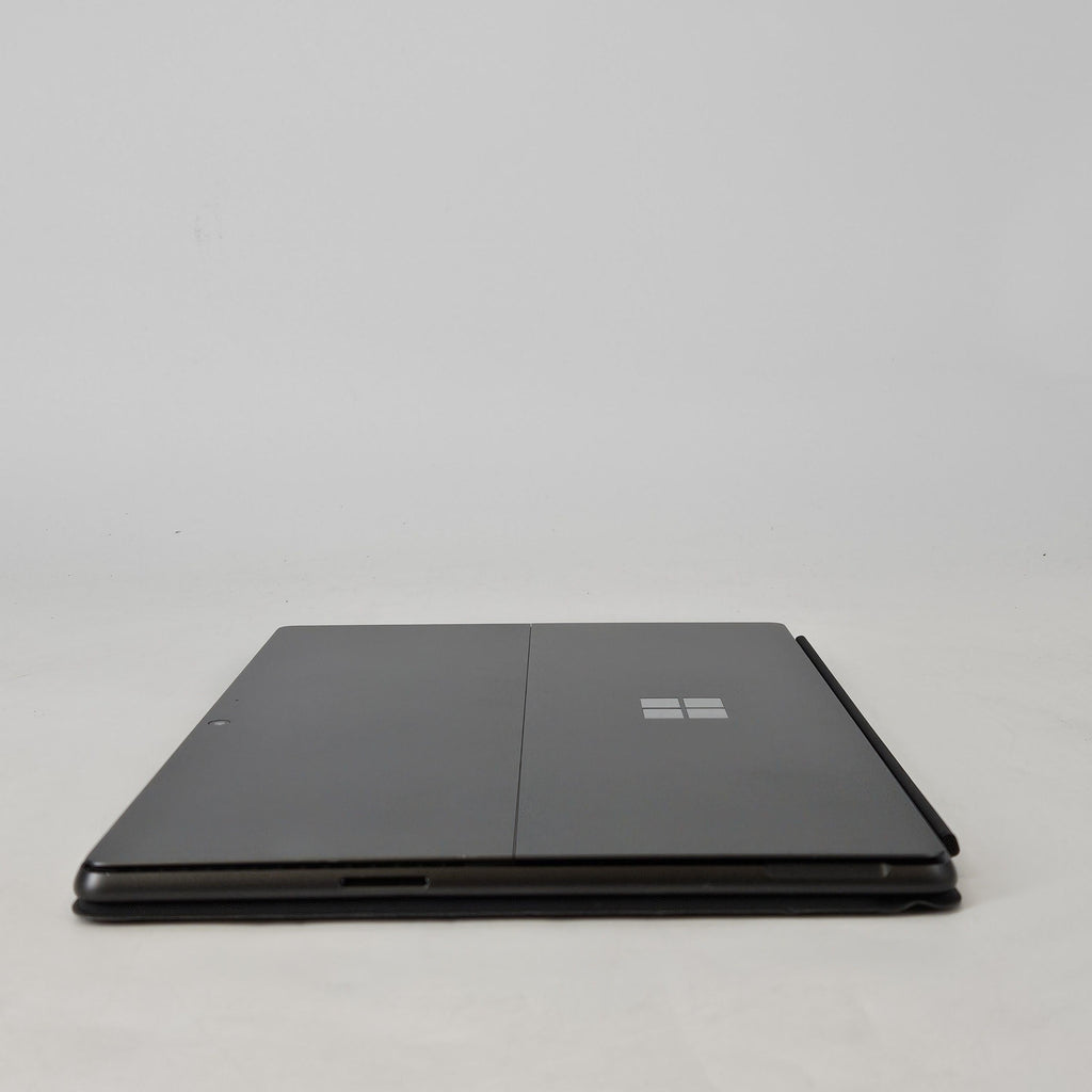 Surface Pro 9 13 Graphite WiFi 2.6 GHz Intel Core i7 12th Gen. 16GB RAM 256GB Solid State Drive