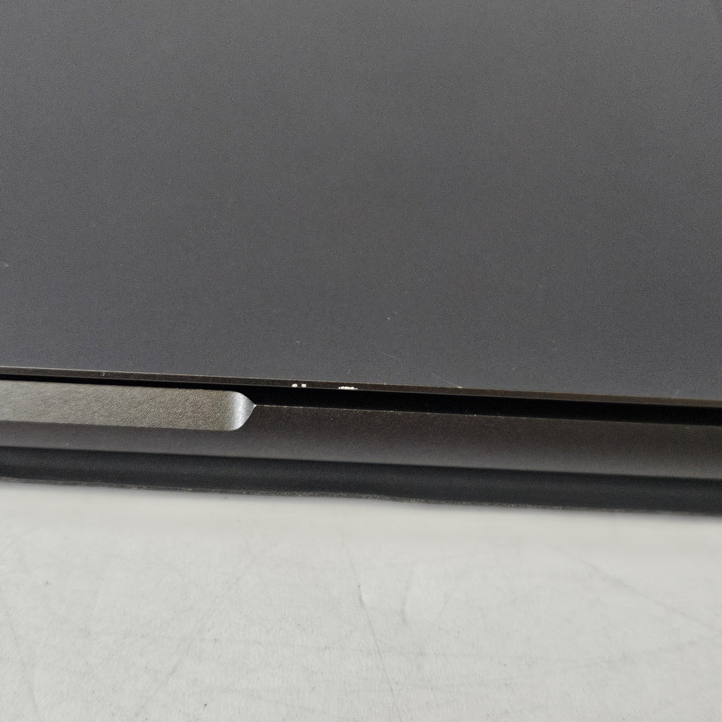 Surface Pro 9 13 Graphite WiFi 2.6 GHz Intel Core i7 12th Gen. 16GB RAM 256GB Solid State Drive