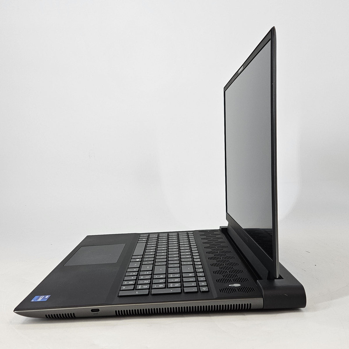 Alienware M18 R2 Black 2.2 GHz Intel Core i7 14th Gen. 16GB RAM 512GB Solid State Drive NVIDIA GeForce RTX 4060 8 GB