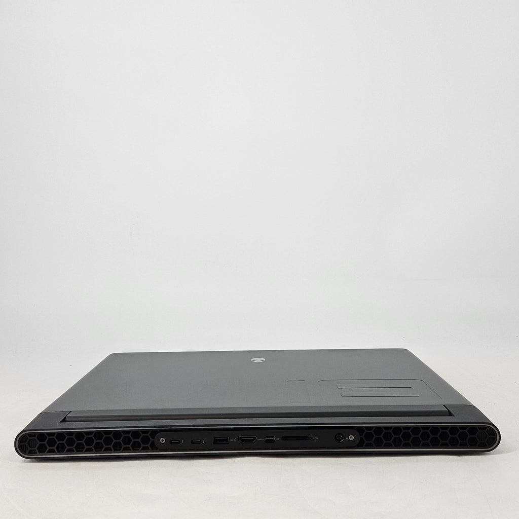 Alienware M18 R2 Black 2.2 GHz Intel Core i7 14th Gen. 16GB RAM 512GB Solid State Drive NVIDIA GeForce RTX 4060 8 GB