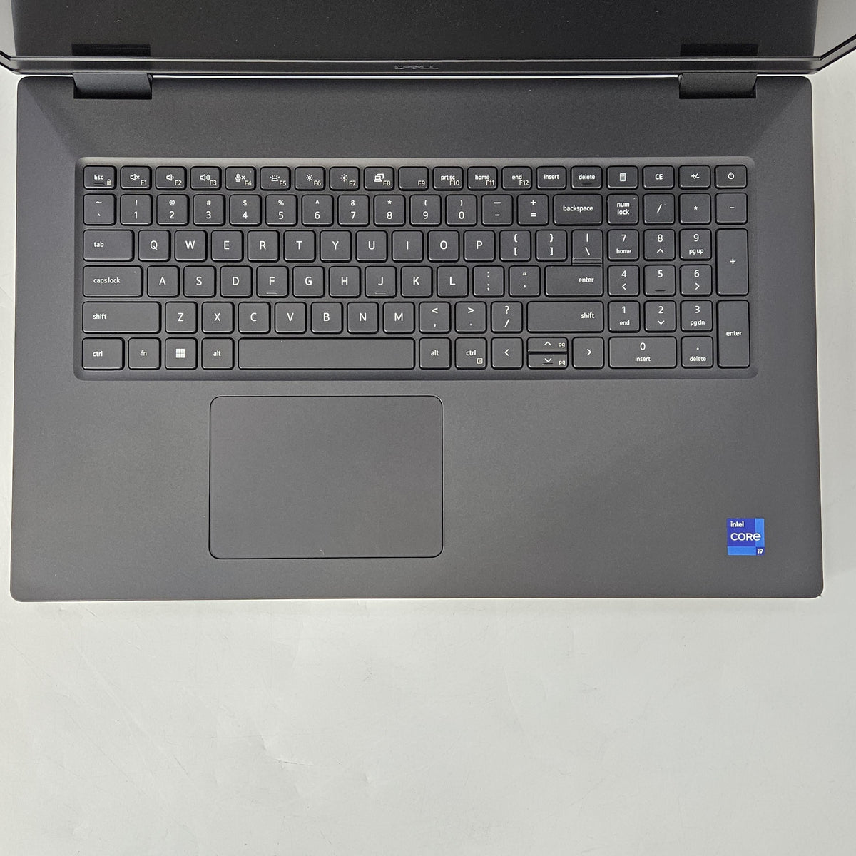 Dell Precision 7780 17.3 Gray 2.2 GHz Intel Core i9 13th Gen. 128GB RAM 2TB Solid State Drive NVIDIA RTX 5000 Ada 16 GB