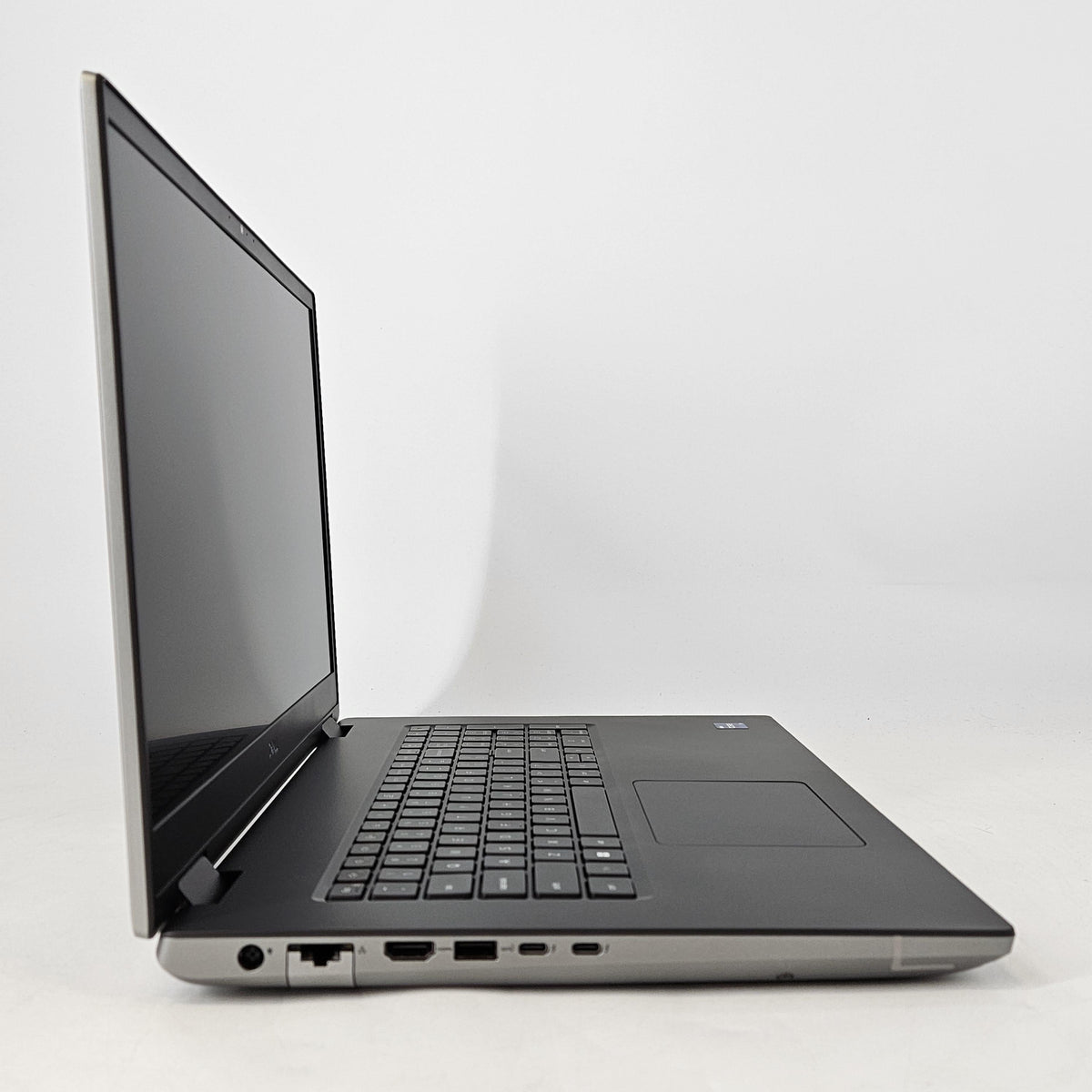 Dell Precision 7780 17.3 Gray 2.2 GHz Intel Core i9 13th Gen. 128GB RAM 2TB Solid State Drive NVIDIA RTX 5000 Ada 16 GB