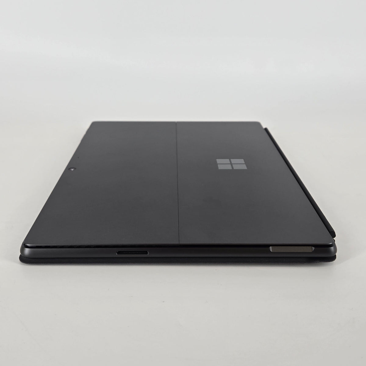 Microsoft Surface Pro 11 13 Black WiFi 3.4 GHz Qualcomm Snapdragon X Plus 16GB RAM 512GB Solid State Drive