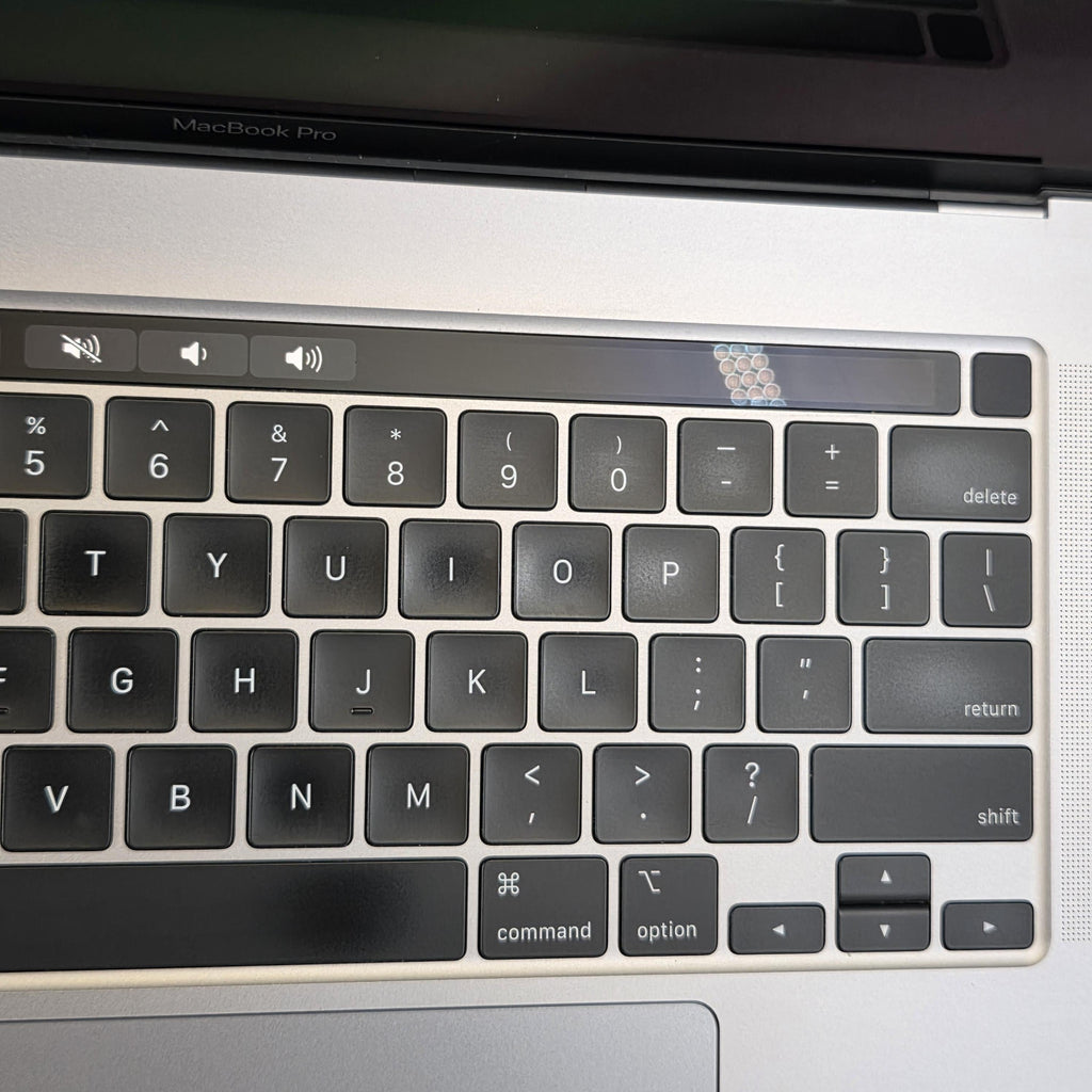 Apple MacBook Pro 16 Touch Bar 2019 Space Gray 2.4 GHz Intel Core i9 9th Gen. 64GB RAM 4TB Solid State Drive AMD Radeon Pro 5500M 8 GB