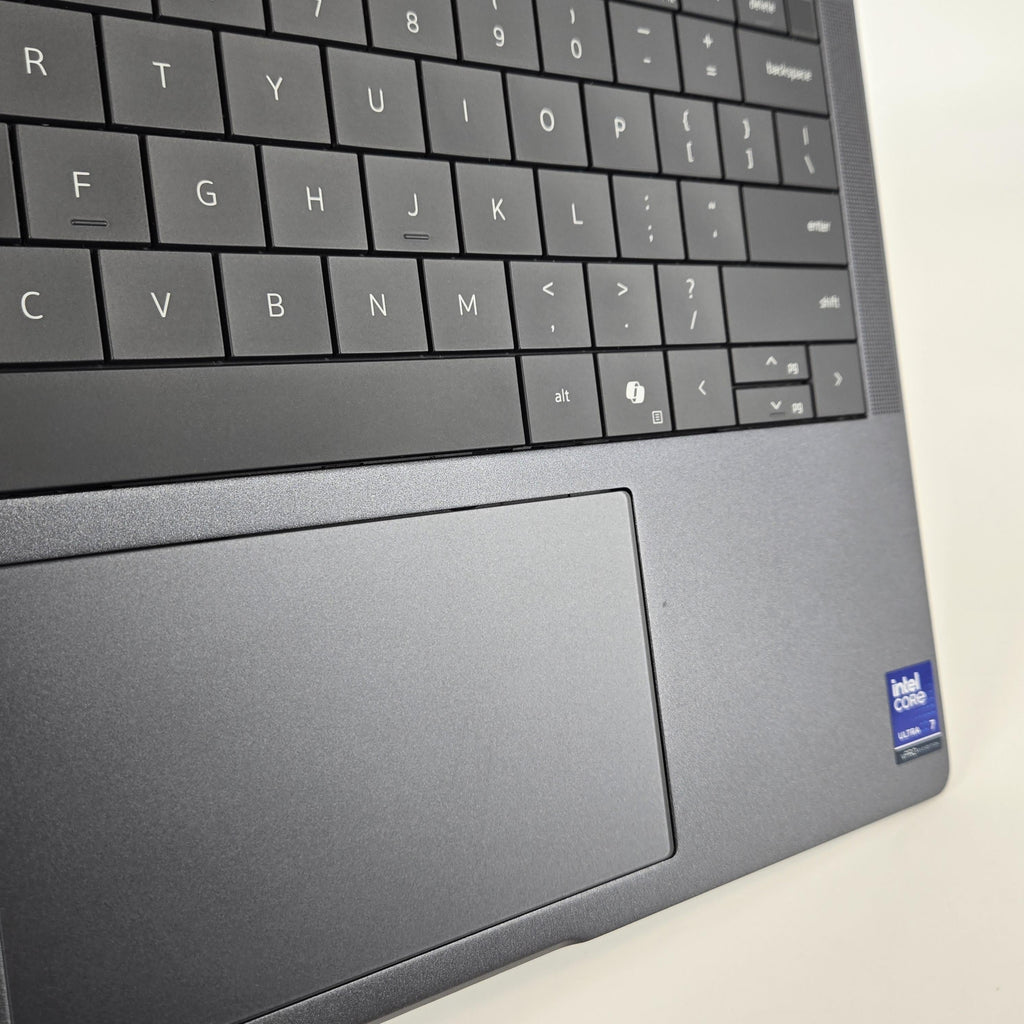 Pro 14 Premium PA14250 Black 2.2 GHz Intel Core Ultra 7 Series 2 32GB RAM 512GB Solid State Drive