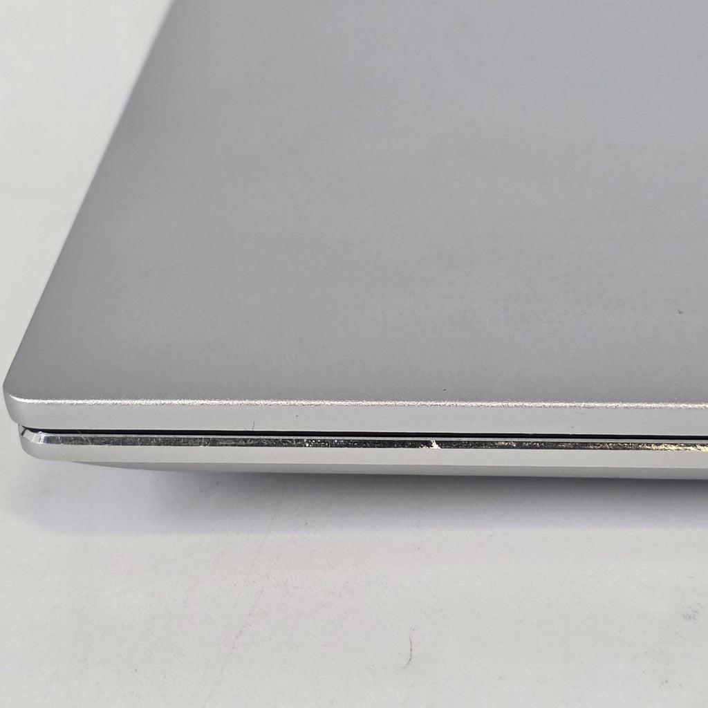 Dell Inspiron 7506 (2-in-1) 15.6 Silver 2.8 GHz Intel Core i7 11th Gen. 16GB RAM 512GB Solid State Drive