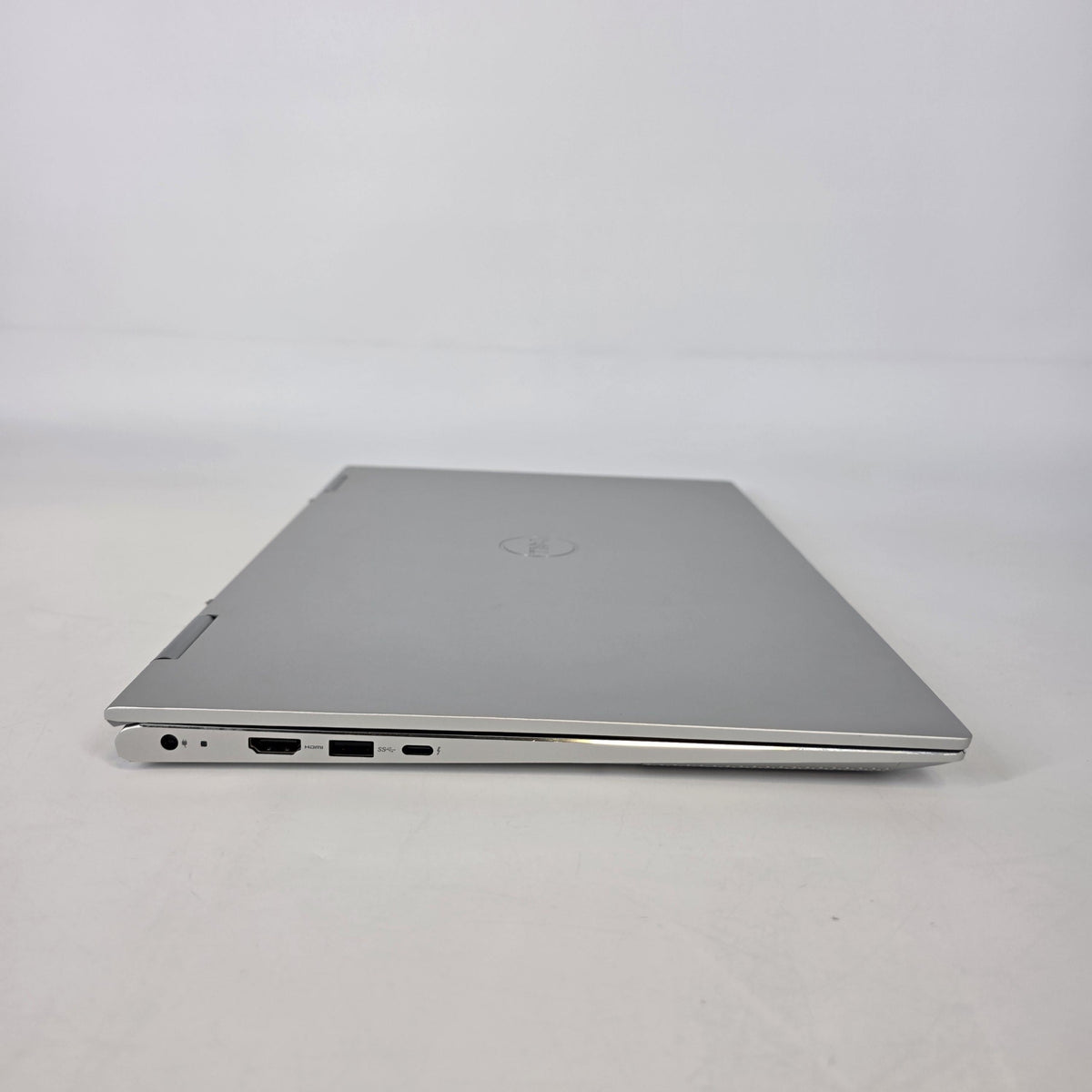 Dell Inspiron 7506 (2-in-1) 15.6 Silver 2.8 GHz Intel Core i7 11th Gen. 16GB RAM 512GB Solid State Drive