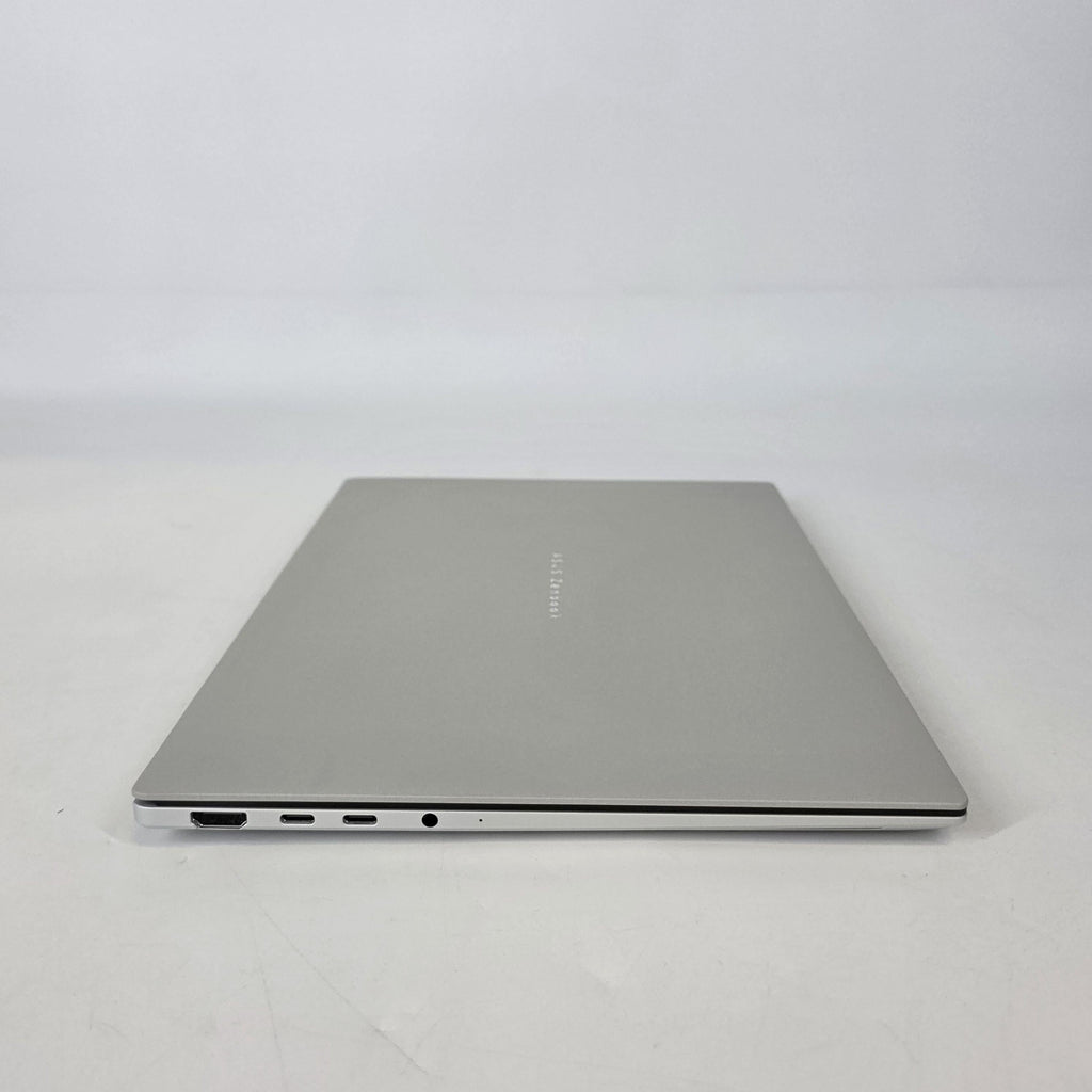 Asus Zenbook S 14 White 2.2 GHz Intel Core Ultra 9 Series 3 32GB RAM 1TB Solid State Drive