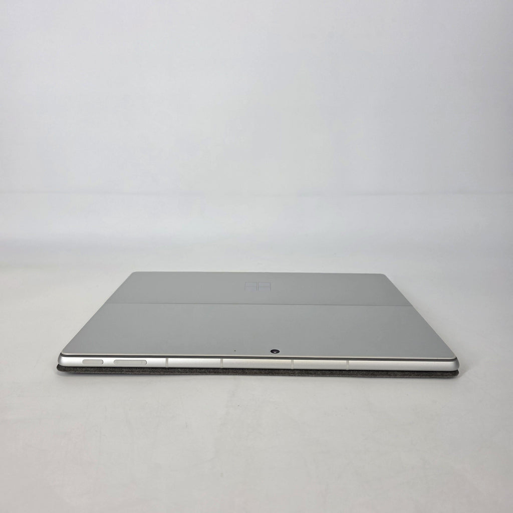 Microsoft Surface Pro 9 13 Platinum WiFi 3.0 GHz Intel Core i5 12th Gen. 8GB RAM 128GB Solid State Drive