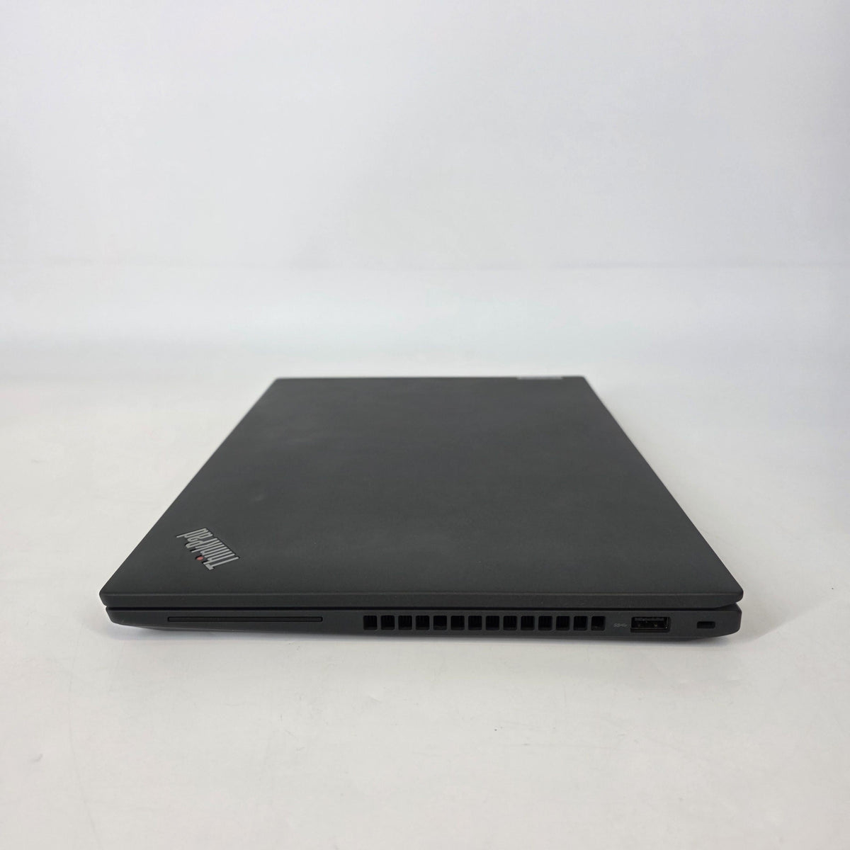 Lenovo ThinkPad P14s Gen 4 Black 1.9 GHz Intel Core i5 13th Gen. 16GB RAM 512GB Solid State Drive