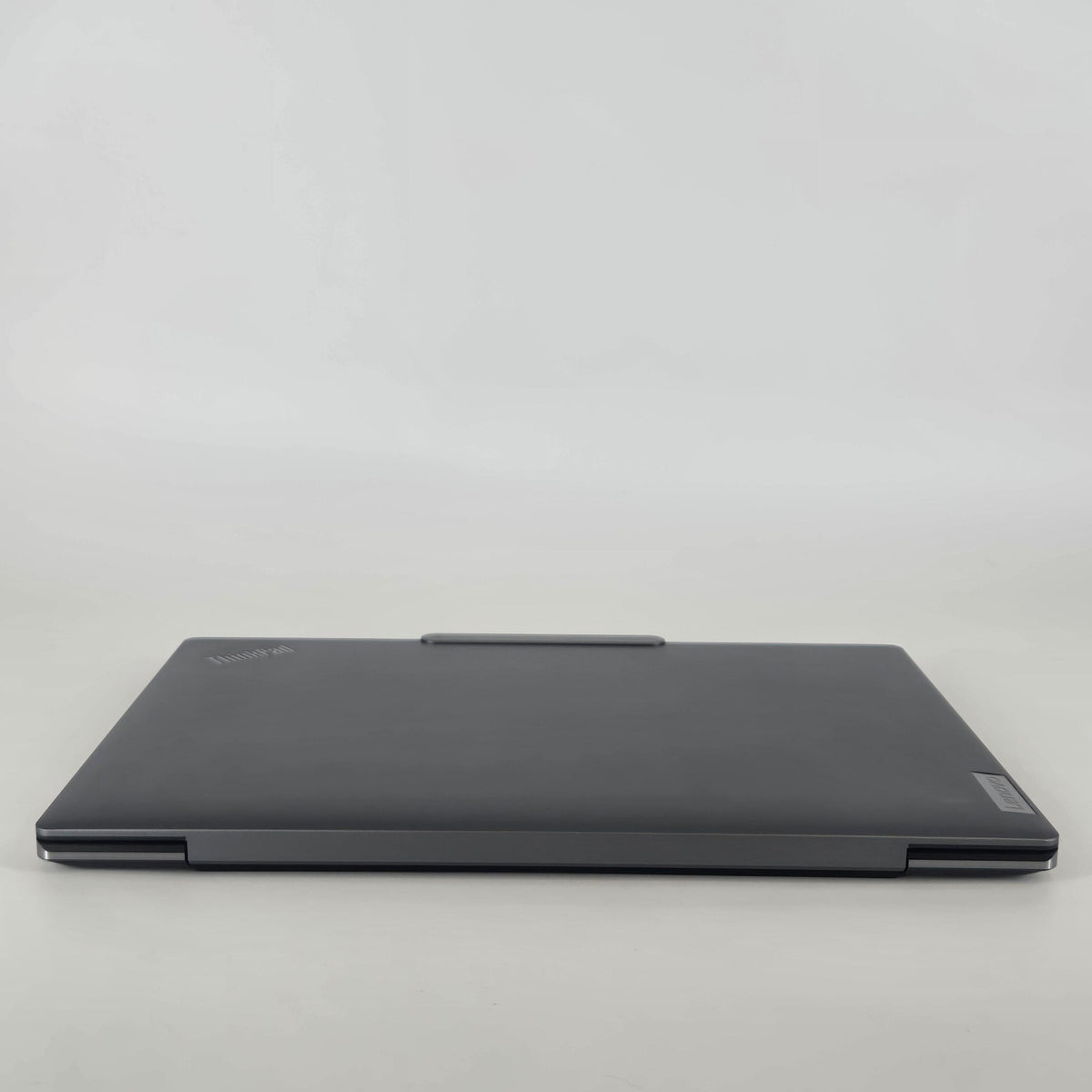Lenovo ThinkPad Z13 Gen 2 Gray 3.3 GHz AMD Ryzen 7 Pro 7840U 32GB RAM 1TB Solid State Drive