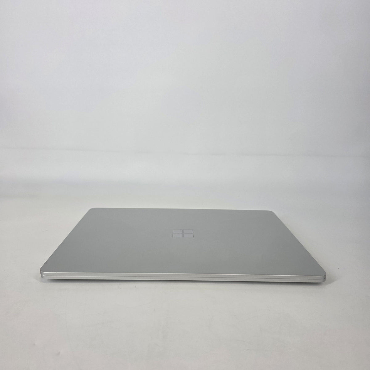 Microsoft Surface Laptop 7 13.8 Platinum WiFi 3.4 GHz Qualcomm Snapdragon X Plus 16GB RAM 256GB Solid State Drive