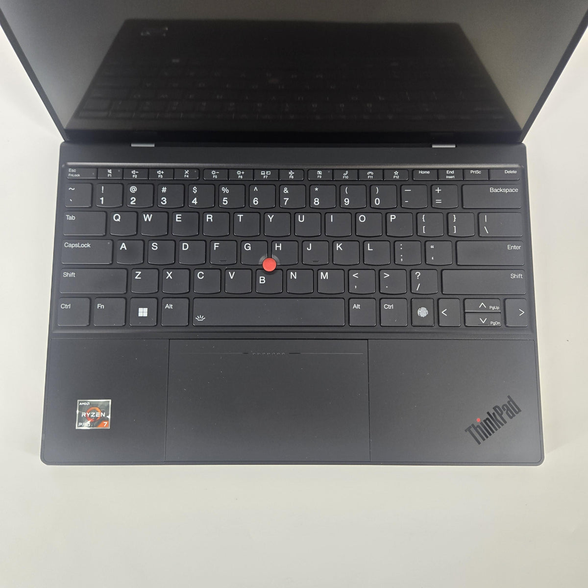 Lenovo ThinkPad Z13 Gen 2 Gray 3.3 GHz AMD Ryzen 7 Pro 7840U 32GB RAM 1TB Solid State Drive