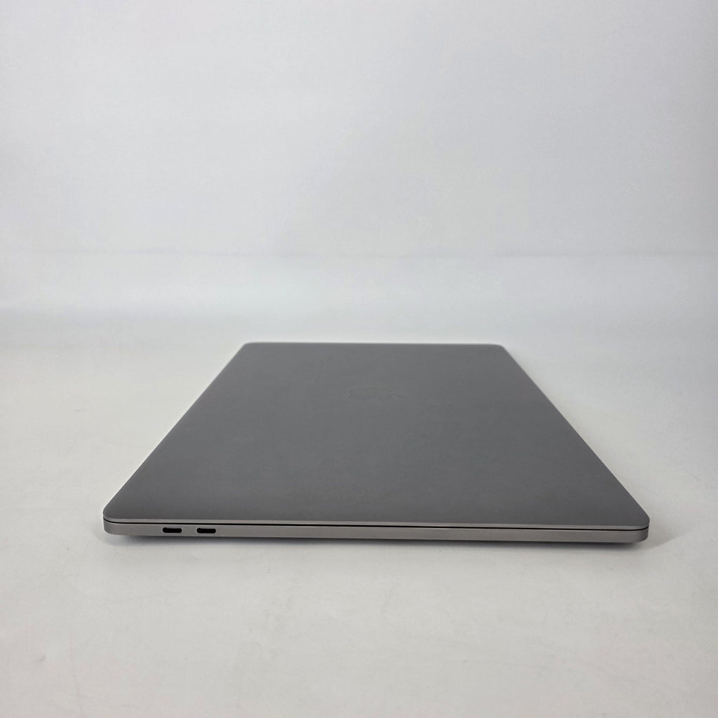MacBook Pro 15 Touch Bar 2017 Space Gray 2.8 GHz Intel Core i7 7th Gen. 16GB RAM 2TB Solid State Drive AMD Radeon Pro 560 4 GB