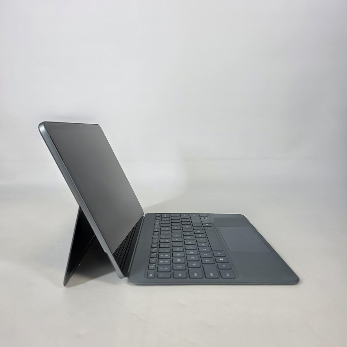 Microsoft Surface Pro 12 Gray WiFi 3.3 GHz Qualcomm Snapdragon X Plus 16GB RAM 512GB UniversalFlashStorage
