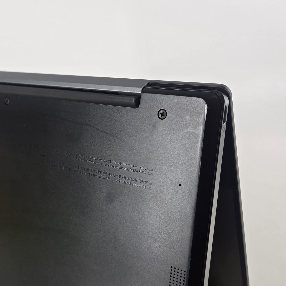 Lenovo ThinkPad Z13 Gen 2 Gray 3.3 GHz AMD Ryzen 7 Pro 7840U 32GB RAM 1TB Solid State Drive