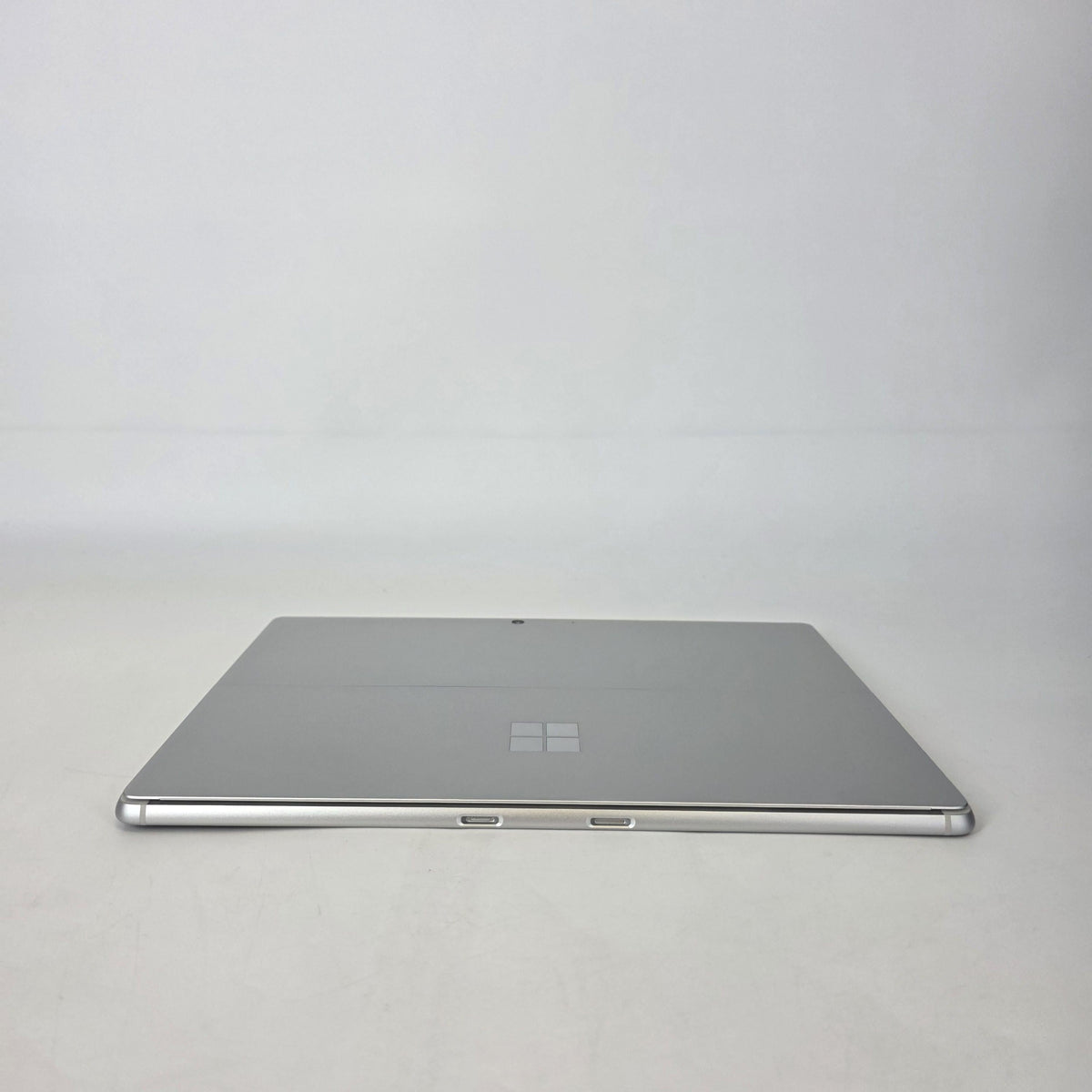 Microsoft Surface Pro 11 13 Silver Unlocked 3.4 GHz Qualcomm Snapdragon X Plus 16GB RAM 256GB Solid State Drive