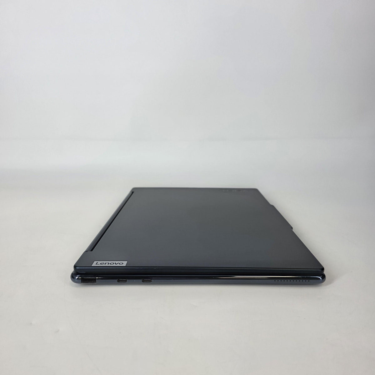 Lenovo Yoga 9i 14 Blue 1.4 GHz Intel Core Ultra 7 16GB RAM 1TB Solid State Drive