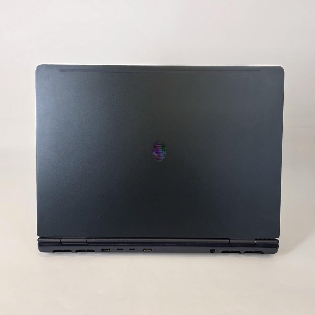 Dell Alienware 16X Aurora Interstellar Indigo 2.4 GHz Intel Core Ultra 7 Series 2 32GB RAM 1TB Solid State Drive NVIDIA GeForce RTX 5060 8 GB