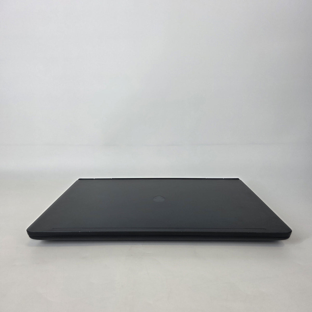 Dell Alienware 16X Aurora Interstellar Indigo 2.4 GHz Intel Core Ultra 7 Series 2 32GB RAM 1TB Solid State Drive NVIDIA GeForce RTX 5060 8 GB