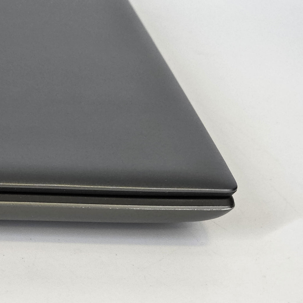 Dell Alienware M16 R1 Black 2.1 GHz Intel Core i7 13th Gen. 32GB RAM 1TB Solid State Drive NVIDIA GeForce RTX 4070 8 GB