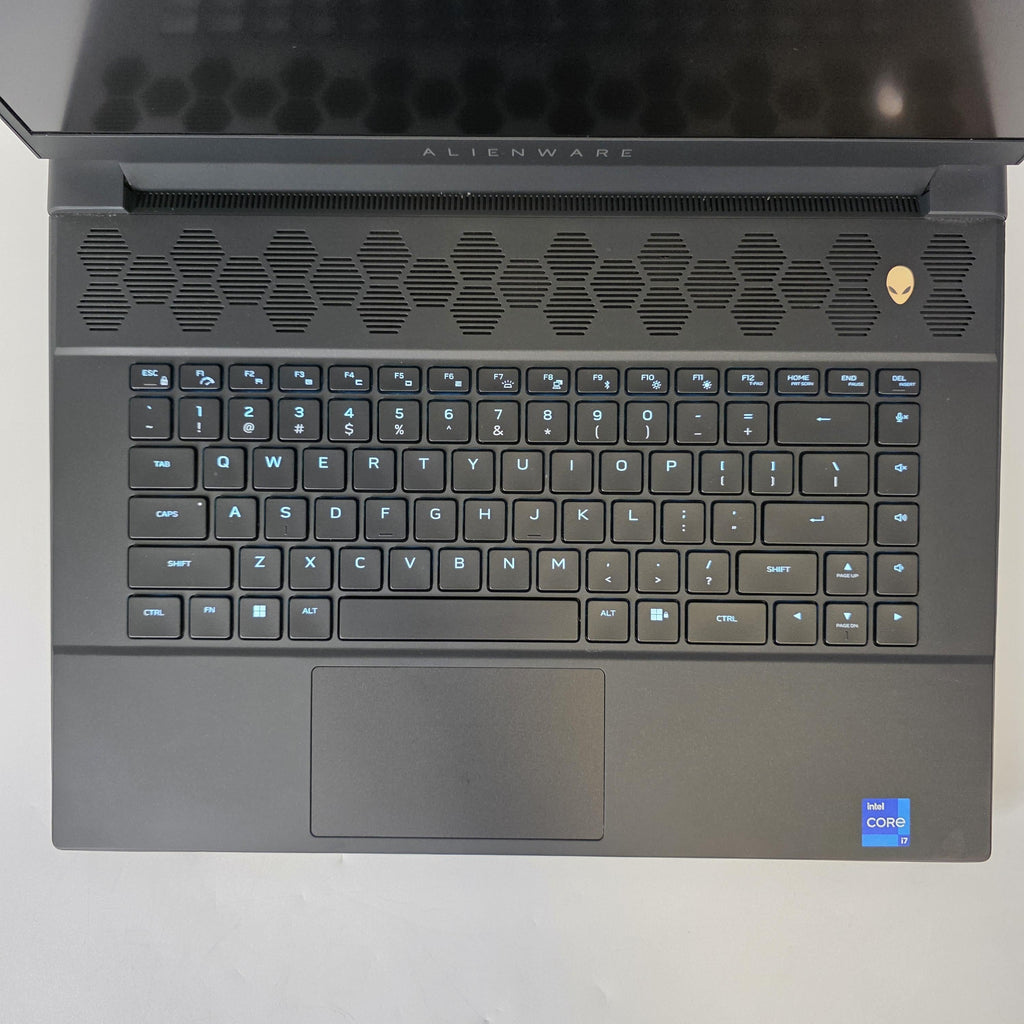 Dell Alienware M16 R1 Black 2.1 GHz Intel Core i7 13th Gen. 32GB RAM 1TB Solid State Drive NVIDIA GeForce RTX 4070 8 GB