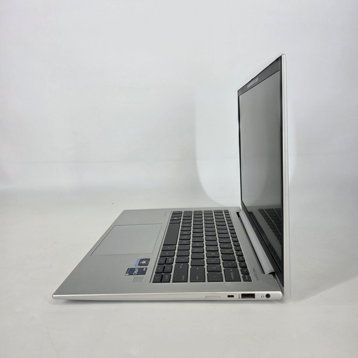HP Elitebook 840 G9 14 Silver 1.8 GHz Intel Core i7 12th Gen. 32GB RAM 512GB Solid State Drive