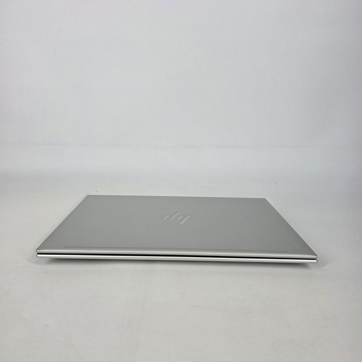 HP Elitebook 840 G9 14 Silver 1.8 GHz Intel Core i7 12th Gen. 32GB RAM 512GB Solid State Drive