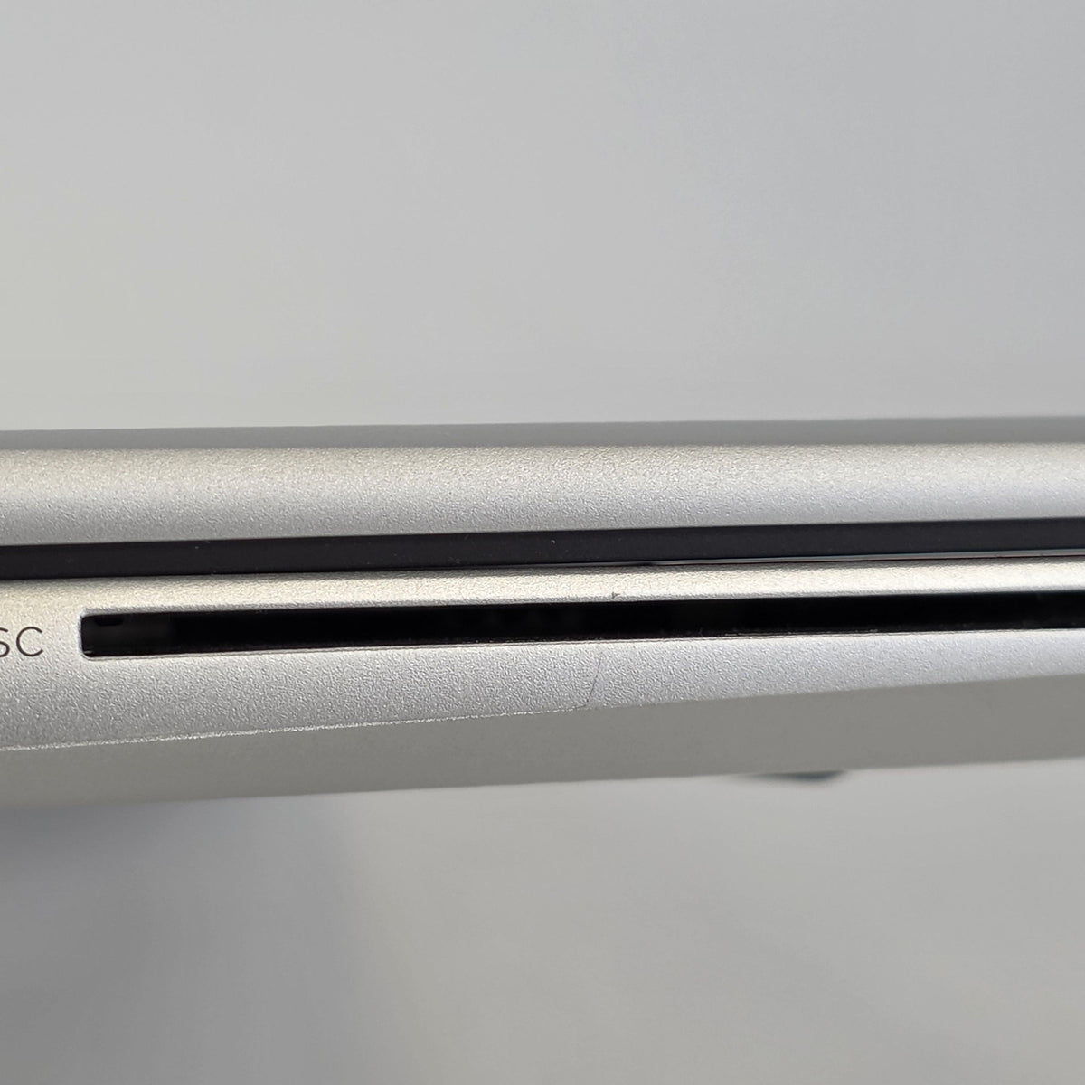 HP Elitebook 840 G9 14 Silver 1.8 GHz Intel Core i7 12th Gen. 32GB RAM 512GB Solid State Drive