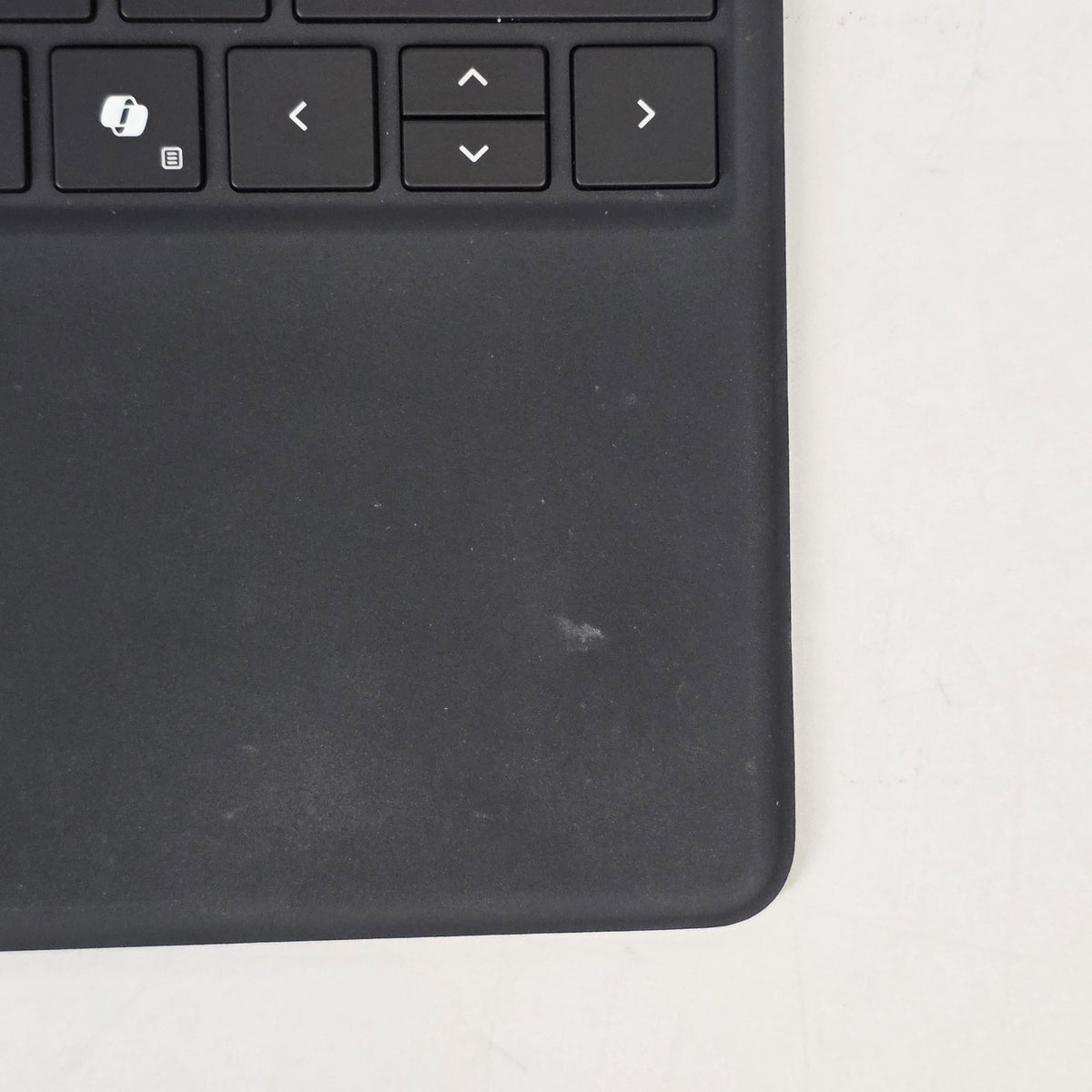 Surface Pro 9 13 Graphite WiFi 2.5 GHz Intel Core i5 12th Gen. 16GB RAM 256GB Solid State Drive