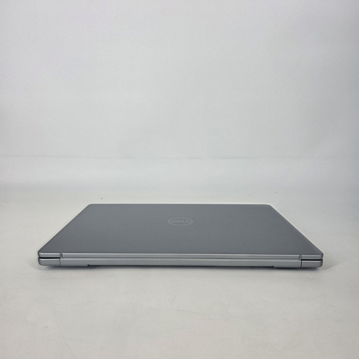 Inspiron 5640 16 Blue 1.8 GHz Intel Core 7 16GB RAM 1TB Solid State Drive