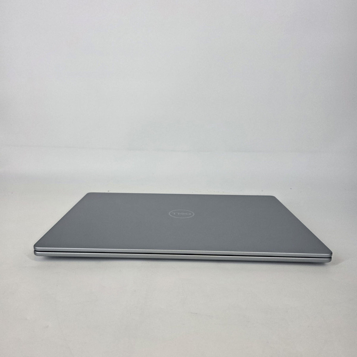 Inspiron 5640 16 Blue 1.8 GHz Intel Core 7 16GB RAM 1TB Solid State Drive