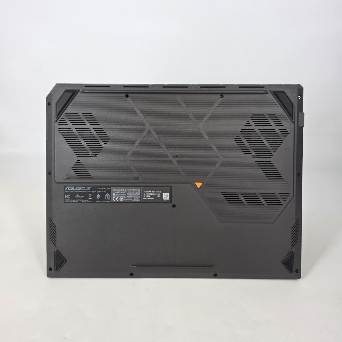 TUF F16 16 Jaeger Gray 2.2 GHz Intel Core i7 14th Gen. 32GB RAM 1TB Solid State Drive NVIDIA GeForce RTX 5060 8 GB