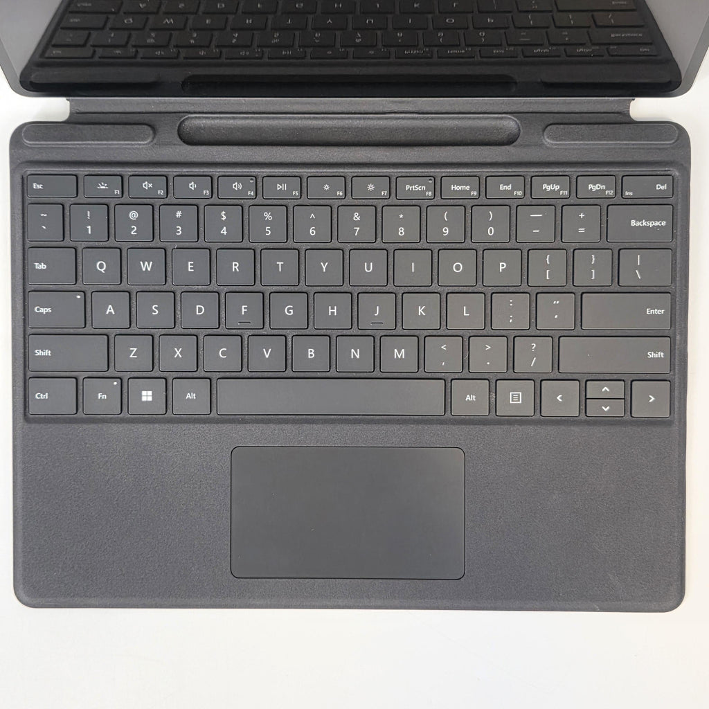 Surface Pro 9 13 Platinum WiFi 2.7 GHz Intel Core i7 12th Gen. 16GB RAM 256GB Solid State Drive