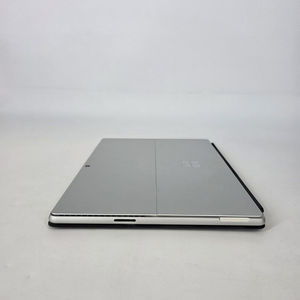 Surface Pro 9 13 Platinum WiFi 2.7 GHz Intel Core i7 12th Gen. 16GB RAM 256GB Solid State Drive