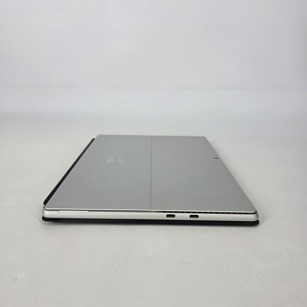 Surface Pro 9 13 Platinum WiFi 2.7 GHz Intel Core i7 12th Gen. 16GB RAM 256GB Solid State Drive