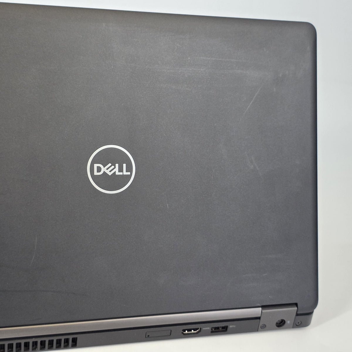 Dell Latitude 5490 14 Black 1.7 GHz Intel Core i5 8th Gen. 8GB RAM 256GB Solid State Drive
