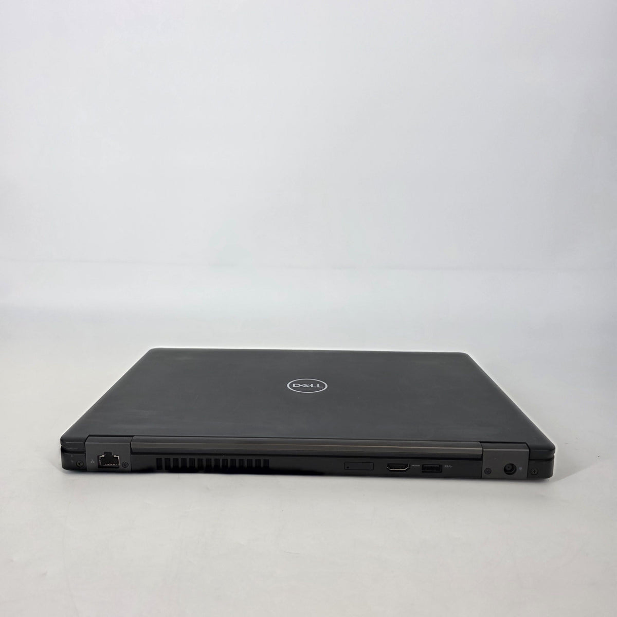 Dell Latitude 5490 14 Black 1.7 GHz Intel Core i5 8th Gen. 8GB RAM 256GB Solid State Drive