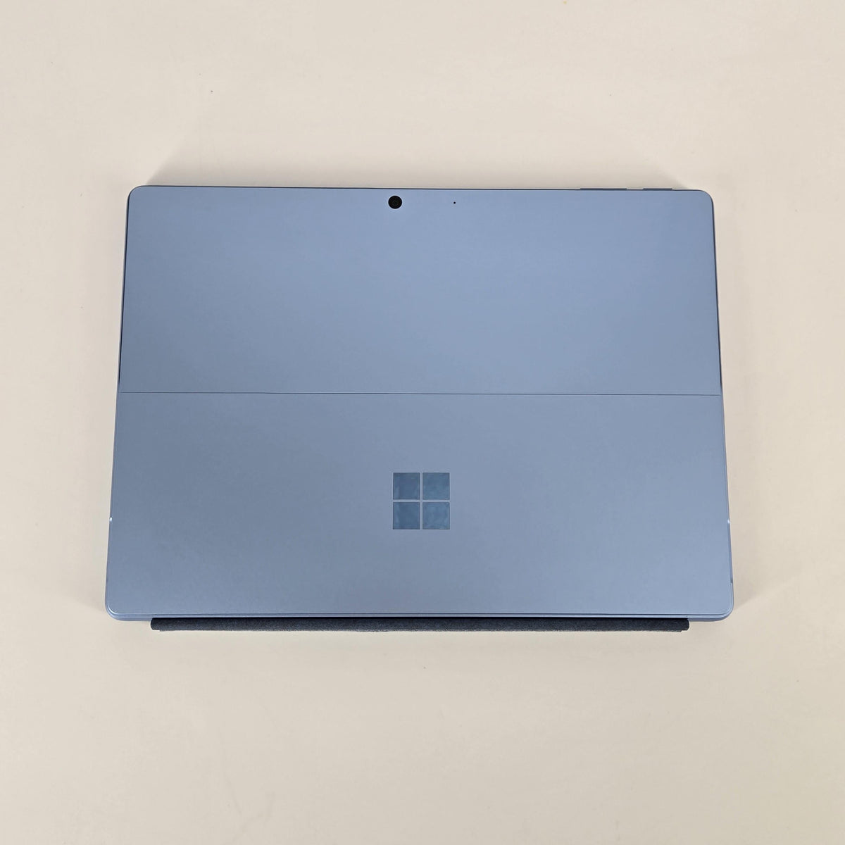 Microsoft Surface Pro 11 13 Blue WiFi 3.4 GHz Qualcomm Snapdragon X Elite 16GB RAM 512GB Solid State Drive