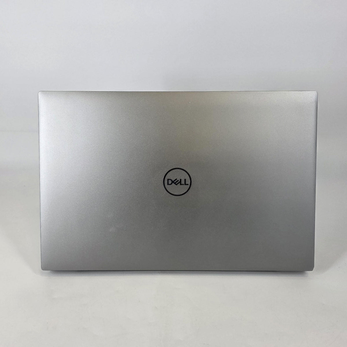 Dell Precision 5760 17 Gray 2.5 GHz Intel Core i7 11th Gen. 32GB RAM 512GB Solid State Drive NVIDIA RTX A2000 4 GB