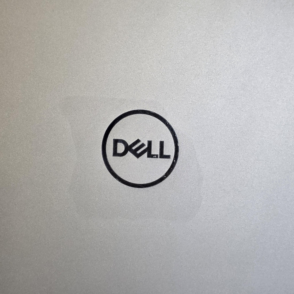 Dell Precision 5760 17 Gray 2.5 GHz Intel Core i7 11th Gen. 32GB RAM 512GB Solid State Drive NVIDIA RTX A2000 4 GB