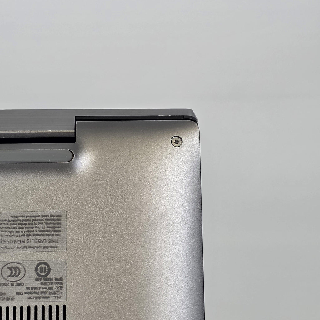 Dell Precision 5760 17 Gray 2.5 GHz Intel Core i7 11th Gen. 32GB RAM 512GB Solid State Drive NVIDIA RTX A2000 4 GB