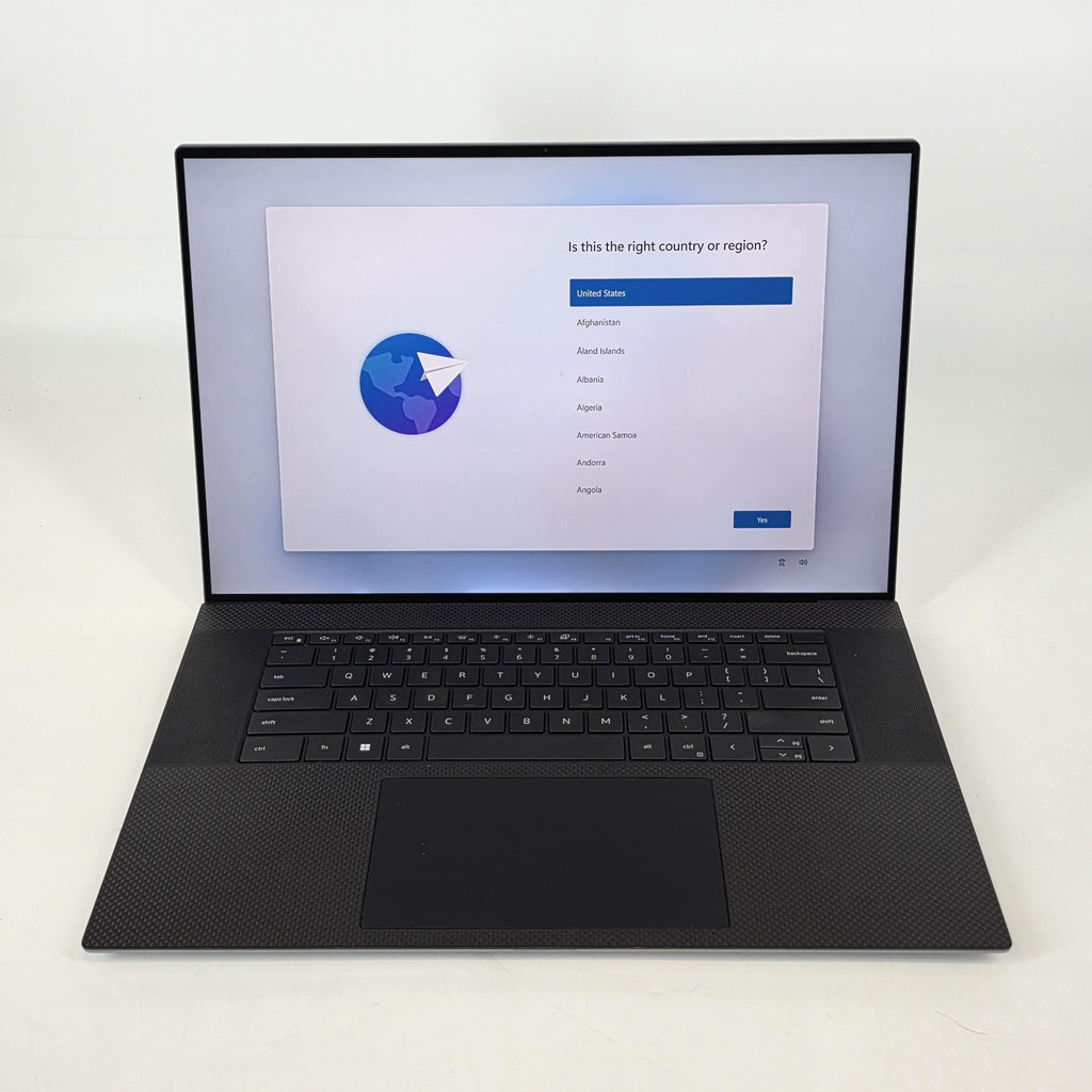 Dell Precision 5760 17 Gray 2.5 GHz Intel Core i7 11th Gen. 32GB RAM 512GB Solid State Drive NVIDIA RTX A2000 4 GB
