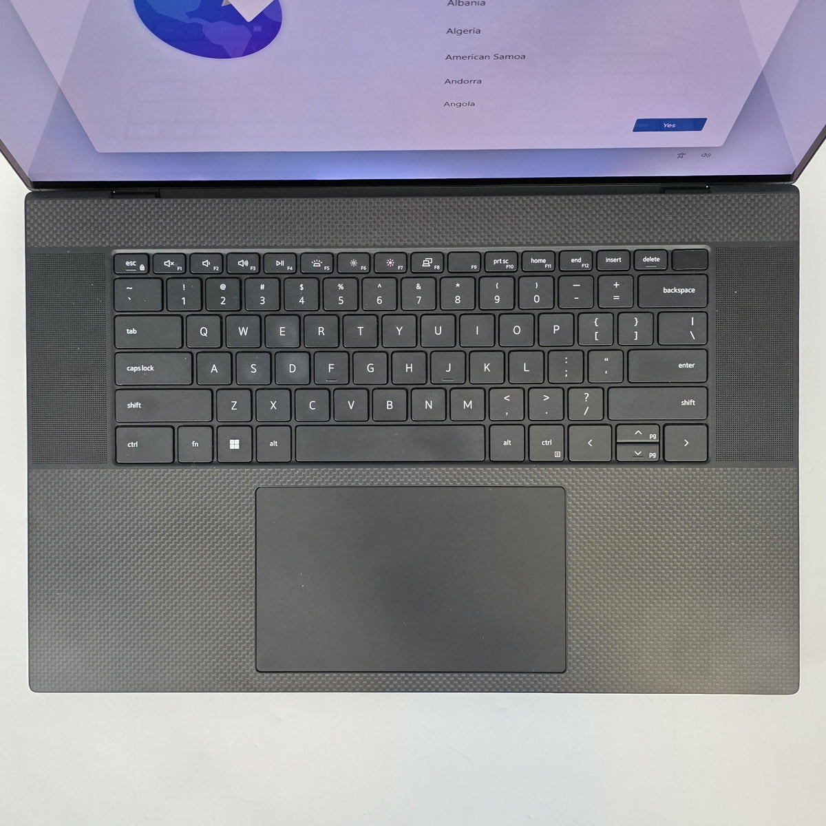 Dell Precision 5760 17 Gray 2.5 GHz Intel Core i7 11th Gen. 32GB RAM 512GB Solid State Drive NVIDIA RTX A2000 4 GB