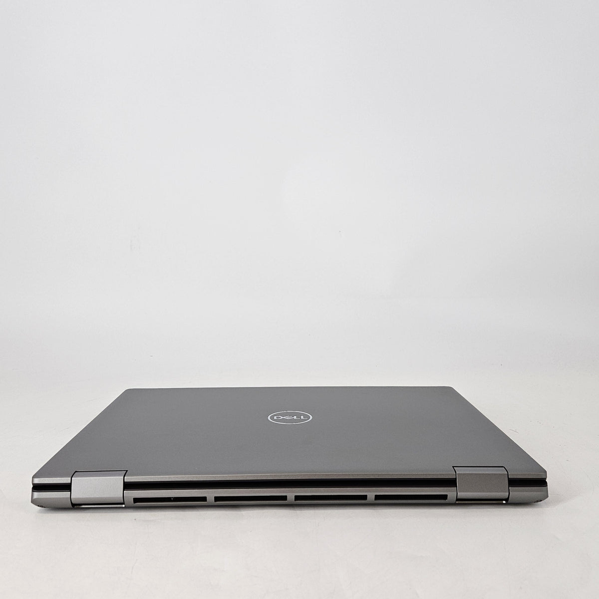Dell Precision 7680 16 Gray 2.2 GHz Intel Core i9 13th Gen. 32GB RAM 1TB Solid State Drive NVIDIA RTX 2000 Ada 8 GB