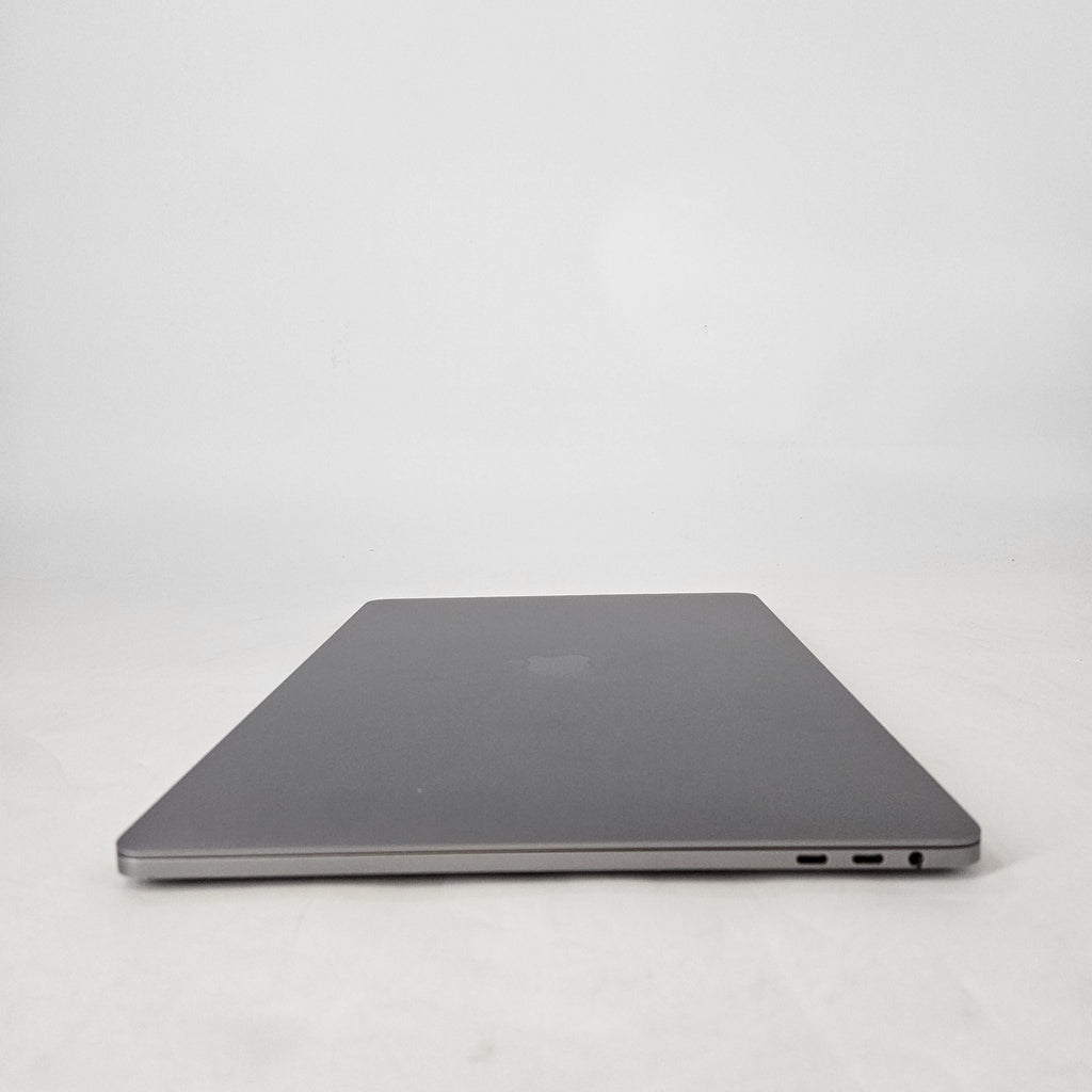 Apple MacBook Pro 15 Touch Bar 2017 Space Gray 3.1 GHz Intel Core i7 7th Gen. 16GB RAM 2TB Solid State Drive AMD Radeon Pro 560 4 GB