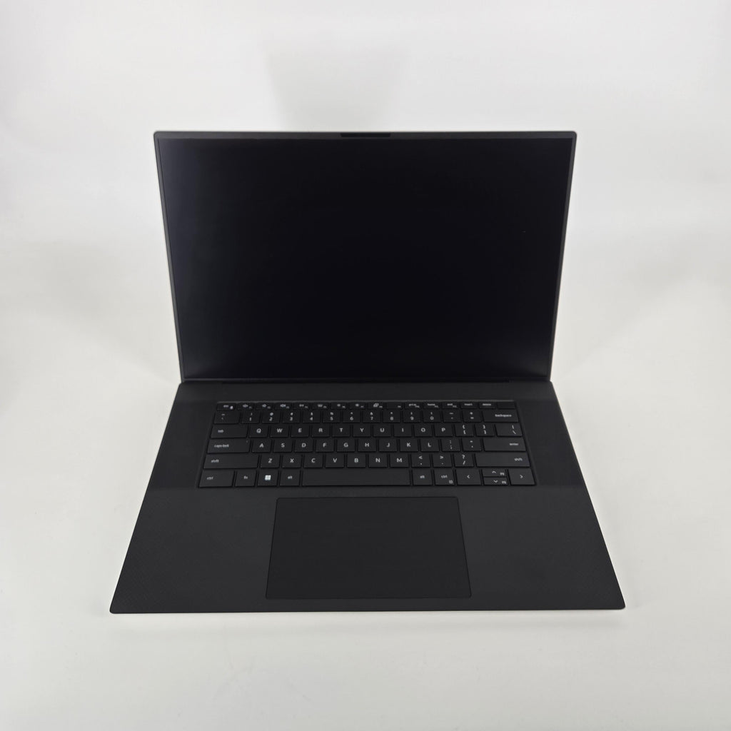 Dell XPS 17 9710 Silver 2.3 GHz Intel Core i7 11th Gen. 32GB RAM 512GB Solid State Drive NVIDIA GeForce RTX 3050 4 GB