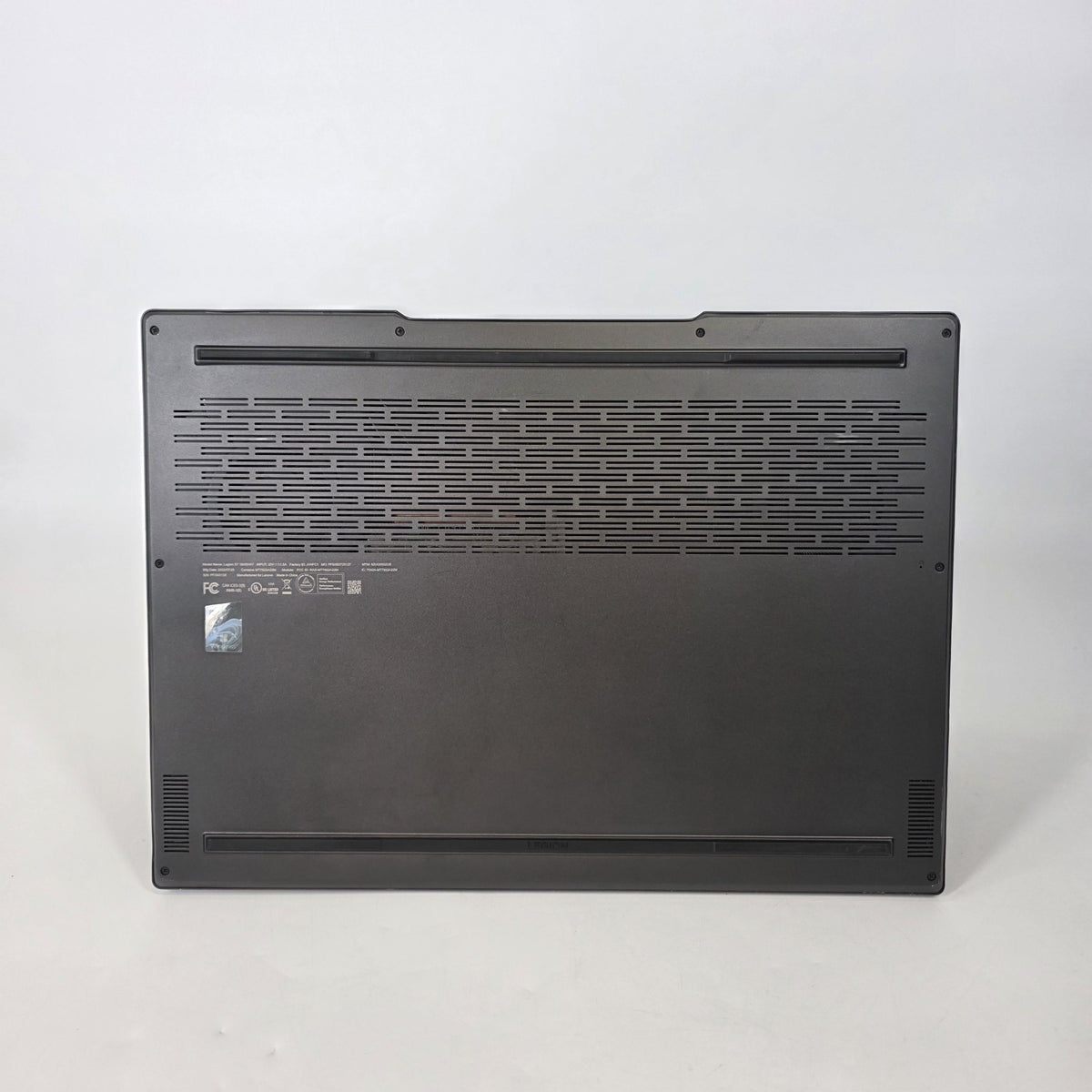 Lenovo Legion Slim 7 16 Gray 3.3 GHz AMD Ryzen 9 6900HX 16GB RAM 1TB Solid State Drive AMD Radeon RX 6800S 8 GB